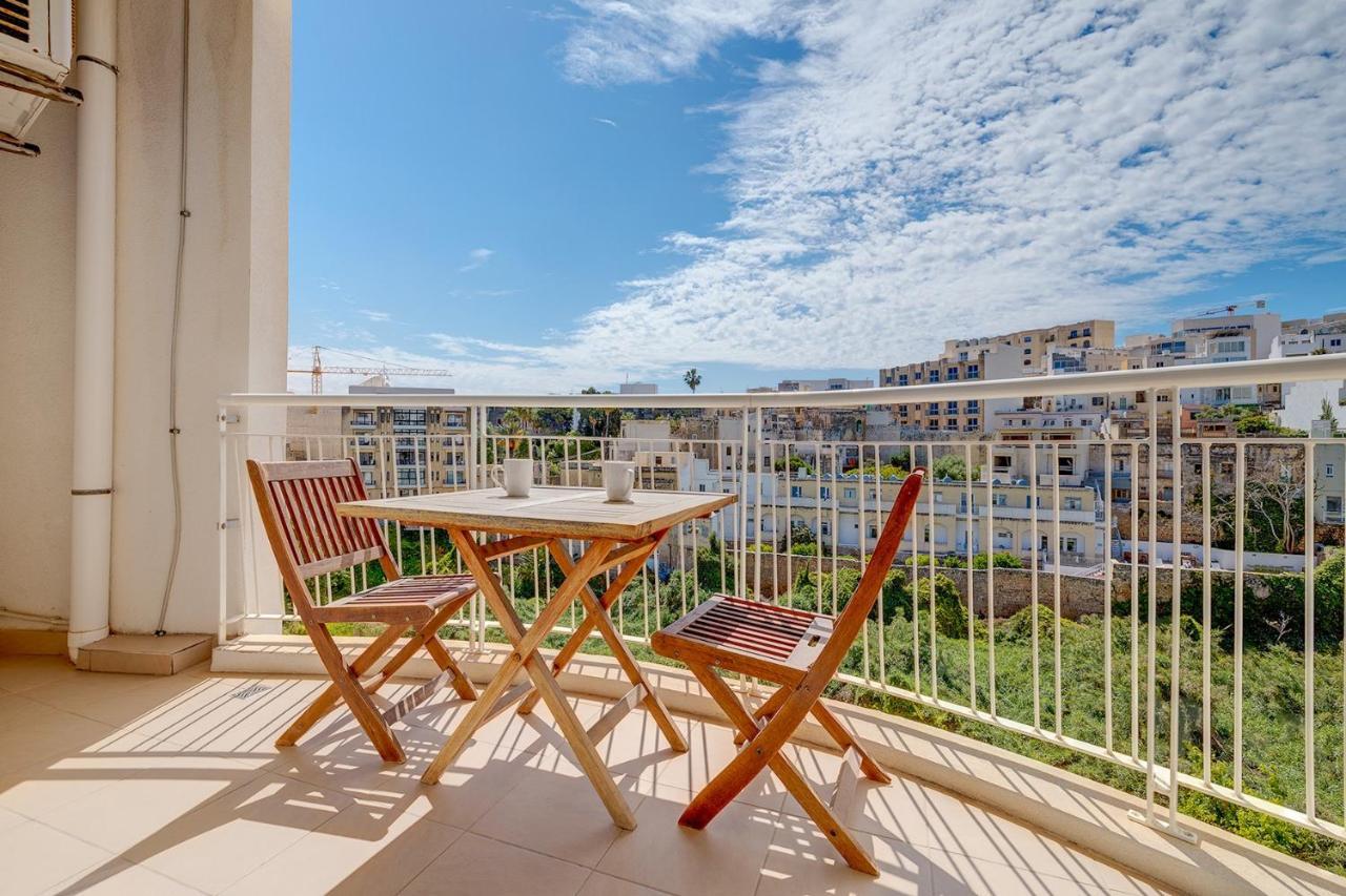 סליאמה Modern Apartment Steps From Balluta Bay מראה חיצוני תמונה